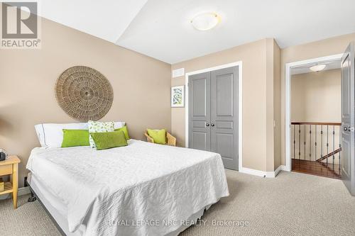 2 Briarwood Dr, St. Catharines, ON - Indoor Photo Showing Bedroom