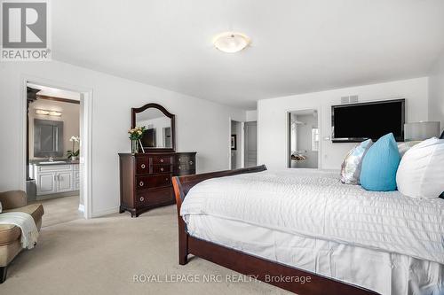 2 Briarwood Drive, St. Catharines, ON - Indoor Photo Showing Bedroom