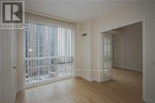 1002 - 1121 Bay Street, Toronto, ON - Indoor Photo Showing Other Room