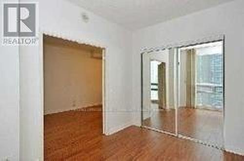 #1002 -1121 Bay St, Toronto, ON - Indoor Photo Showing Other Room