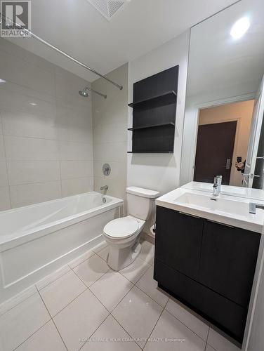 1509 - 80 Marine Parade Drive, Toronto, ON - Indoor Photo Showing Bathroom
