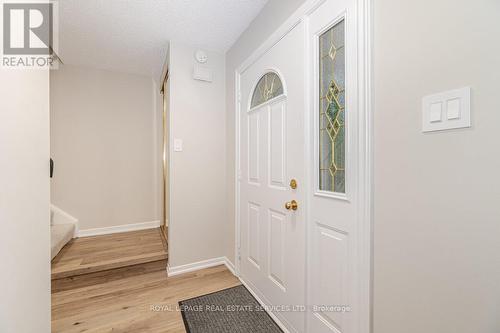 #4 -90 Sarah Lane, Oakville, ON - Indoor Photo Showing Other Room