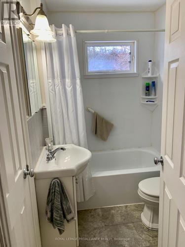 127 Barley Road N, Prince Edward County, ON - Indoor Photo Showing Bathroom