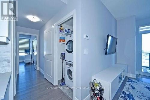 #1211 -3700 Highway 7, Vaughan, ON - Indoor Photo Showing Laundry Room