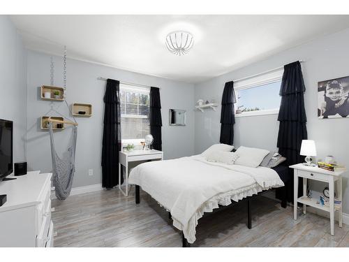 8783 Highway 95A, Kimberley, BC - Indoor Photo Showing Bedroom