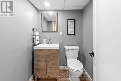 8 Princess Drive, Quinte West, ON - Indoor Photo Showing Bathroom