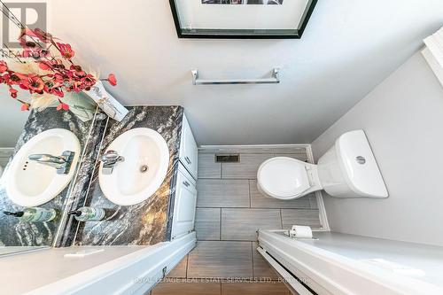 11 Pierpont Pl, Mississauga, ON - Indoor Photo Showing Bathroom