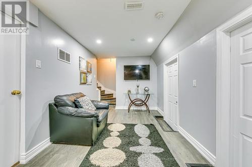 11 Pierpont Pl, Mississauga, ON - Indoor Photo Showing Other Room