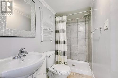 11 Pierpont Place, Mississauga, ON - Indoor Photo Showing Bathroom