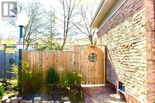 11 Pierpont Place, Mississauga, ON - Outdoor