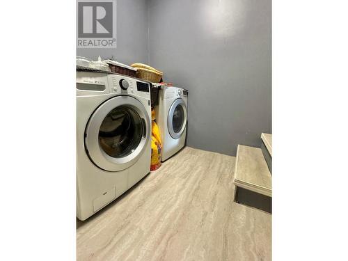 4151 Pacific Road, Williams Lake, BC - Indoor Photo Showing Laundry Room