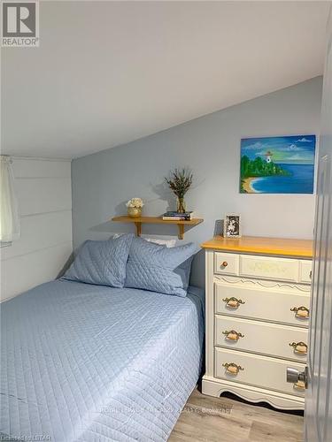 23 Queens Ave, Lambton Shores, ON - Indoor Photo Showing Bedroom