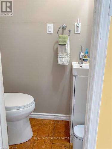23 Queens Avenue, Lambton Shores, ON - Indoor Photo Showing Bathroom