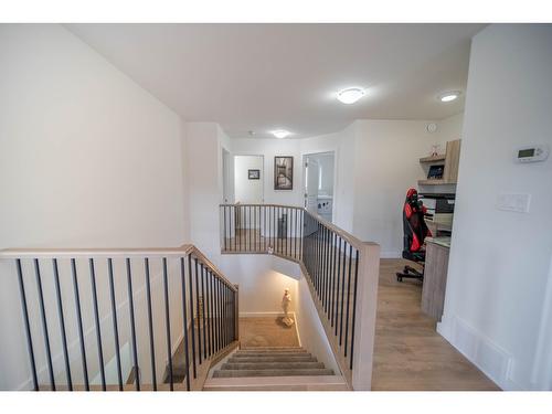 102 18Th Street S, Cranbrook, BC - Indoor Photo Showing Other Room