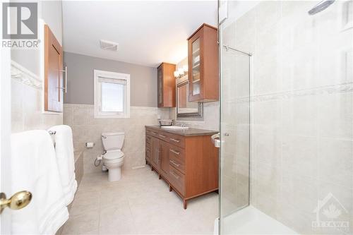 77 Merner Avenue, Ottawa, ON - Indoor Photo Showing Bedroom