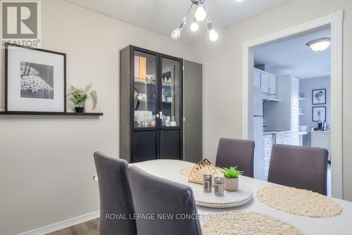 #81 -2701 Aquitaine Ave, Mississauga, ON - Indoor Photo Showing Dining Room