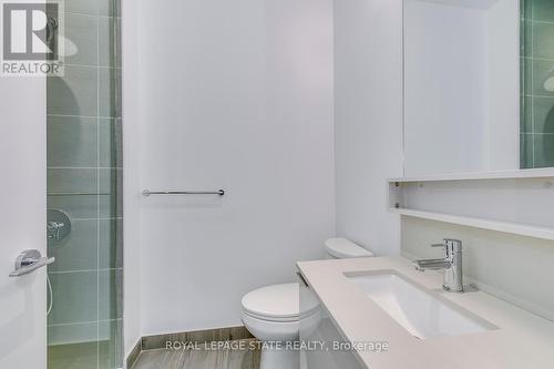 #1205 -898 Portage Pkwy, Vaughan, ON - Indoor Photo Showing Bathroom