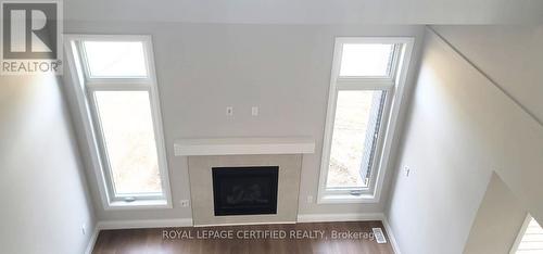3 Grundy Cres, East Luther Grand Valley, ON - Indoor With Fireplace