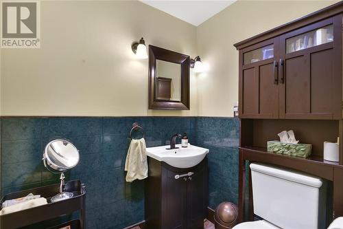 1396 County Rd 2 Road, Mallorytown, ON - Indoor Photo Showing Bathroom