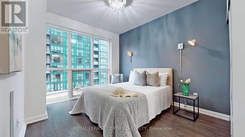 #808 -11 Bogert Ave, Toronto, ON - Indoor Photo Showing Bedroom