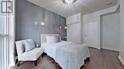 #808 -11 Bogert Ave, Toronto, ON - Indoor Photo Showing Bedroom