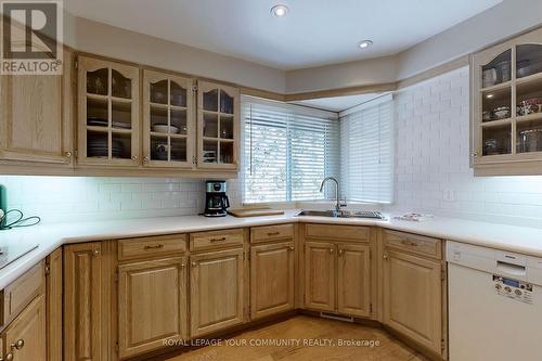 2 - 3 Cricklewood Crescent, Markham, ON - Indoor Photo Showing Kitchen With Double Sink