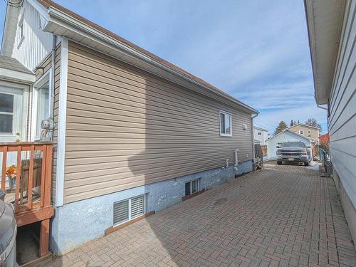 62 Crescent Ave, Timmins, ON 
