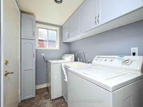 22 Darling Cres, New Tecumseth, ON - Indoor Photo Showing Laundry Room
