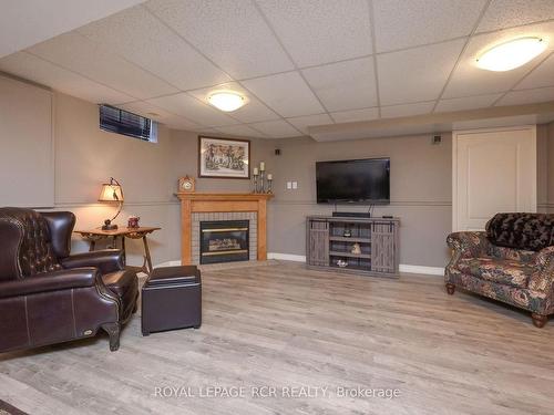 22 Darling Cres, New Tecumseth, ON - Indoor With Fireplace
