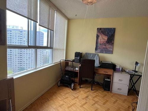 1510-3695 Kaneff Cres, Mississauga, ON - Indoor Photo Showing Office
