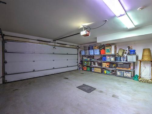 Garage - 3970 Rue Des Francs-Bourgeois, Boisbriand, QC - Indoor Photo Showing Garage