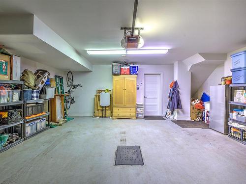 Garage - 3970 Rue Des Francs-Bourgeois, Boisbriand, QC - Indoor