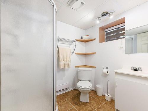 Salle de bains - 111 Place Hamelin, Châteauguay, QC - Indoor Photo Showing Bathroom