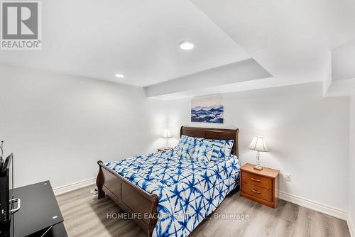 545 Binns Ave, Newmarket, ON - Indoor Photo Showing Bedroom