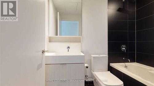 1629 - 5 Soudan Avenue, Toronto, ON - Indoor Photo Showing Bathroom