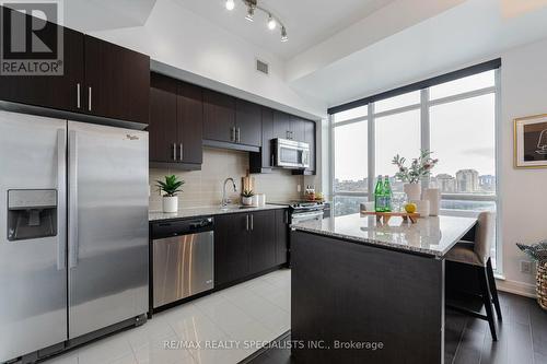 1012 - 2756 Old Leslie Street, Toronto, ON - Indoor Photo Showing Kitchen With Stainless Steel Kitchen With Upgraded Kitchen
