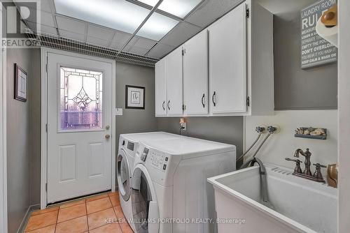 2226 Capulet Crt, Mississauga, ON - Indoor Photo Showing Laundry Room