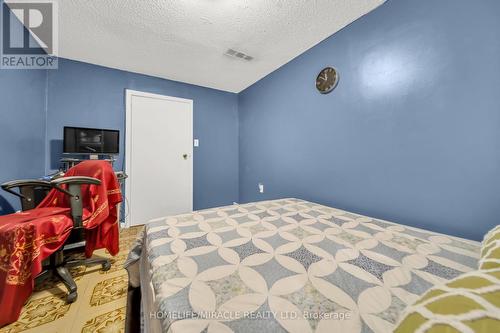 3337 Jolliffe Avenue, Mississauga, ON - Indoor Photo Showing Bedroom