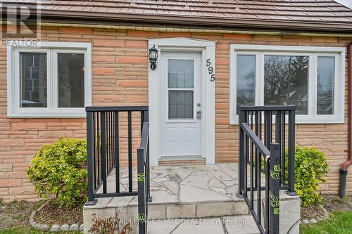 595 Fennell Ave E, Hamilton, ON - Outdoor With Exterior