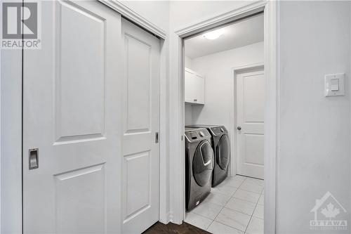 307 Ardmore Street, Ottawa, ON - Indoor Photo Showing Laundry Room