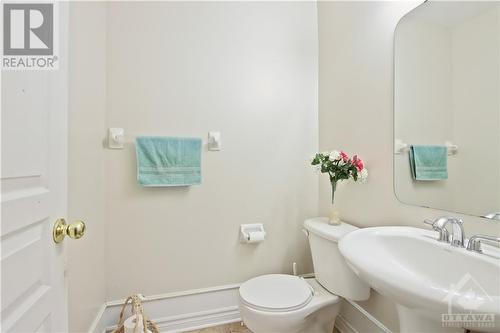 5090 North Bluff Drive, Ottawa, ON - Indoor Photo Showing Bathroom