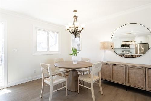 75 Windrush Crescent, Hamilton, ON - Indoor Photo Showing Dining Room