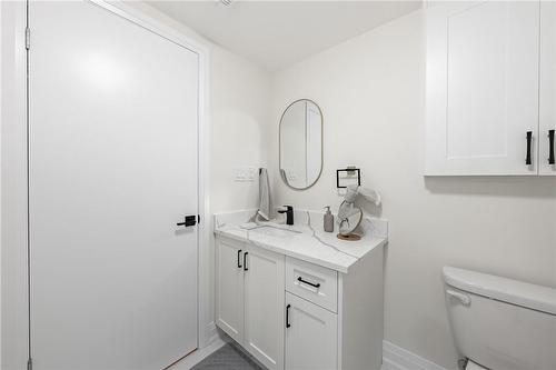 75 Windrush Crescent, Hamilton, ON - Indoor Photo Showing Bathroom
