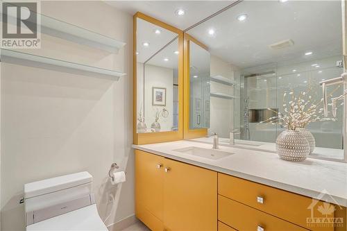 71 Somerset Street W Unit#1705, Ottawa, ON - Indoor Photo Showing Bathroom