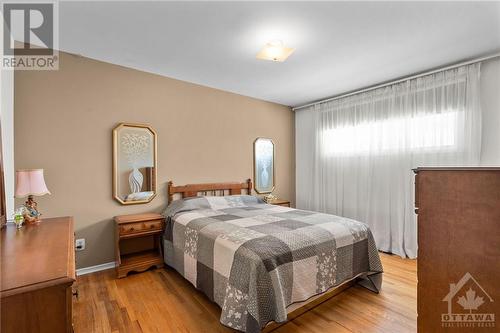 2385 Urbandale Drive, Ottawa, ON - Indoor Photo Showing Bedroom