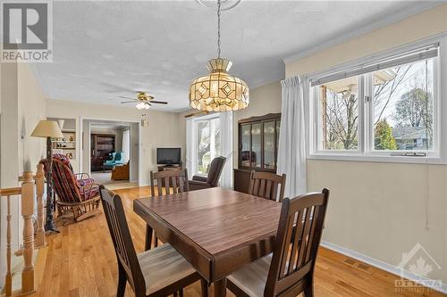 2385 Urbandale Drive, Ottawa, ON - Indoor Photo Showing Dining Room