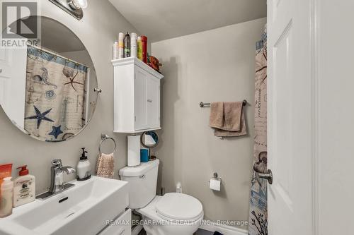 2060 Prospect Street, Burlington, ON - Indoor Photo Showing Bathroom
