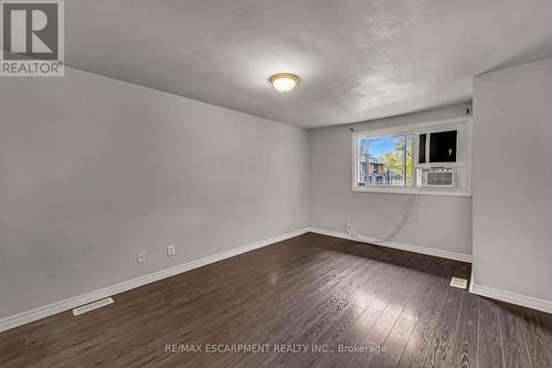 2060 Prospect Street, Burlington, ON - Indoor Photo Showing Other Room
