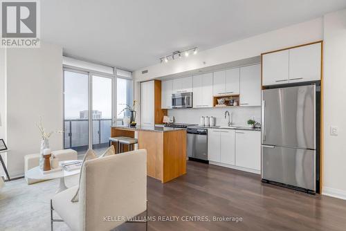 3105 - 5 Valhalla Inn Road, Toronto, ON - Indoor Photo Showing Kitchen With Stainless Steel Kitchen