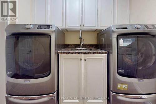 9 Golfdale Pl, Hamilton, ON - Indoor Photo Showing Laundry Room